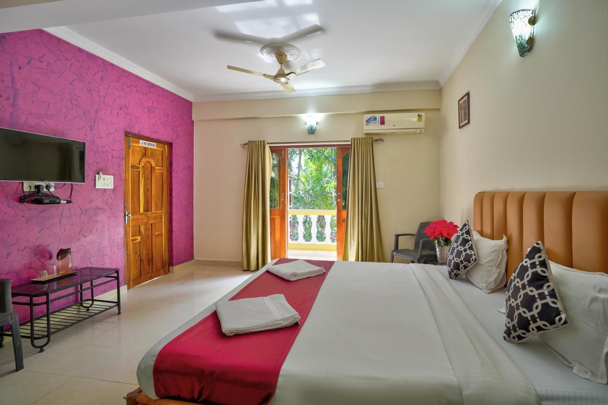 Hotel Leela Inn Candolim Marmagao Exterior photo