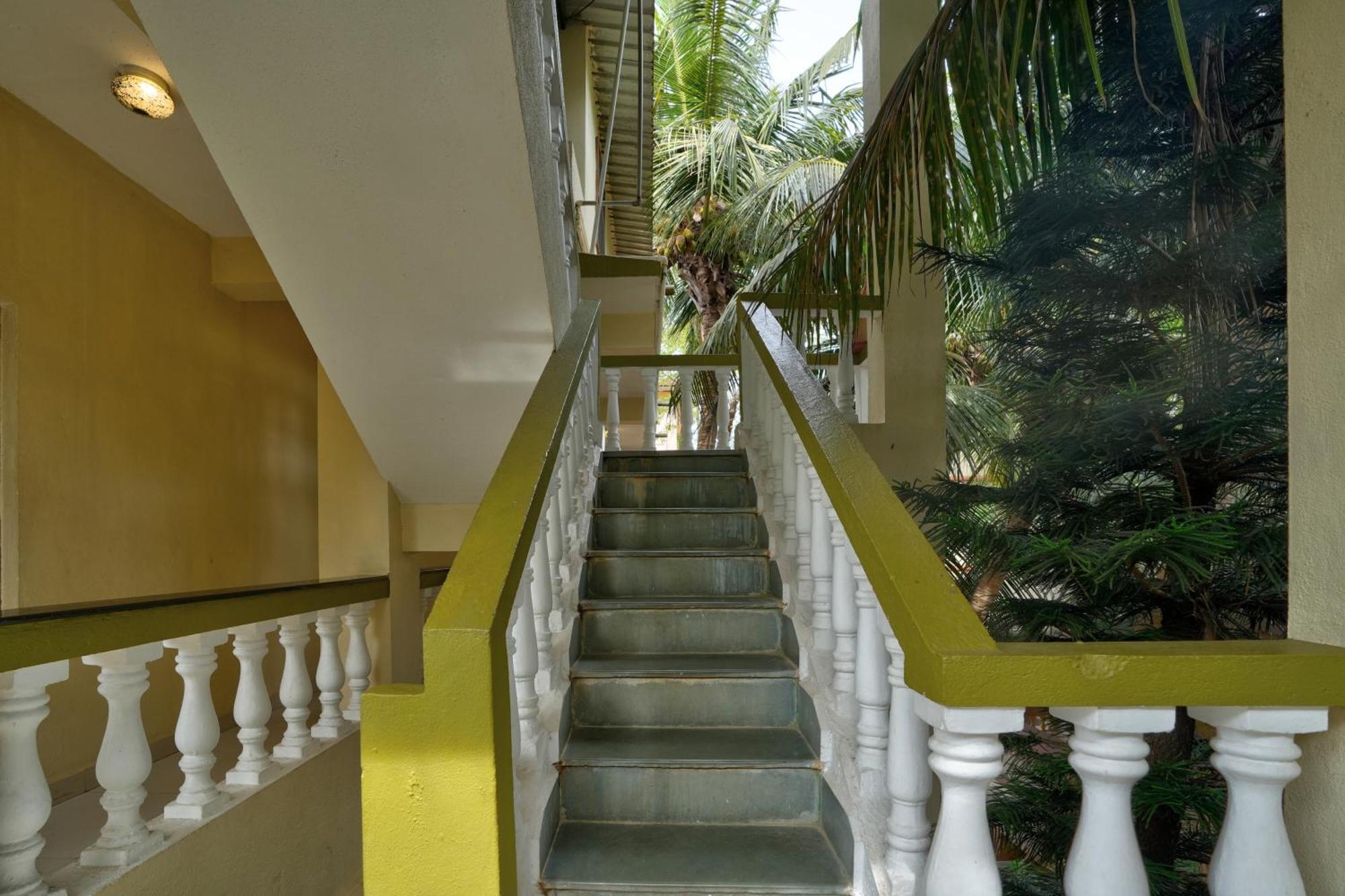 Hotel Leela Inn Candolim Marmagao Exterior photo